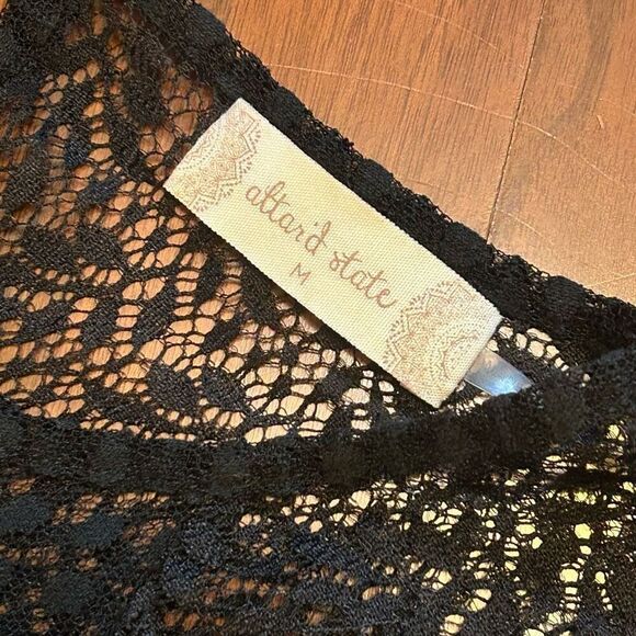 Altar'd State women's babydoll tunic feminine goth lace bell sleeve top size med - Picture 2 of 8